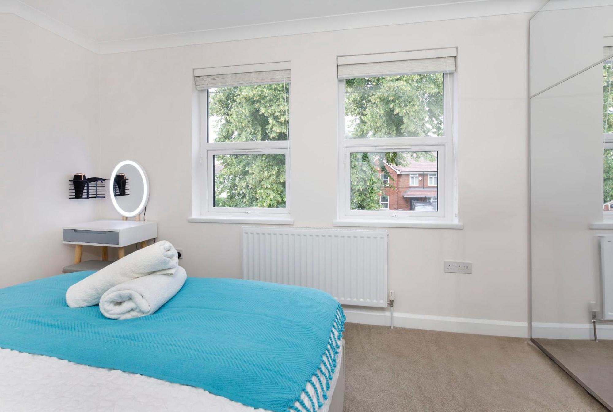 The Burton York 3 Bedroom House Sleeps 6 Exterior photo